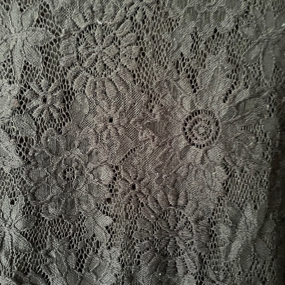 Black Long Sleeve Lace Top - Picture 4 of 4